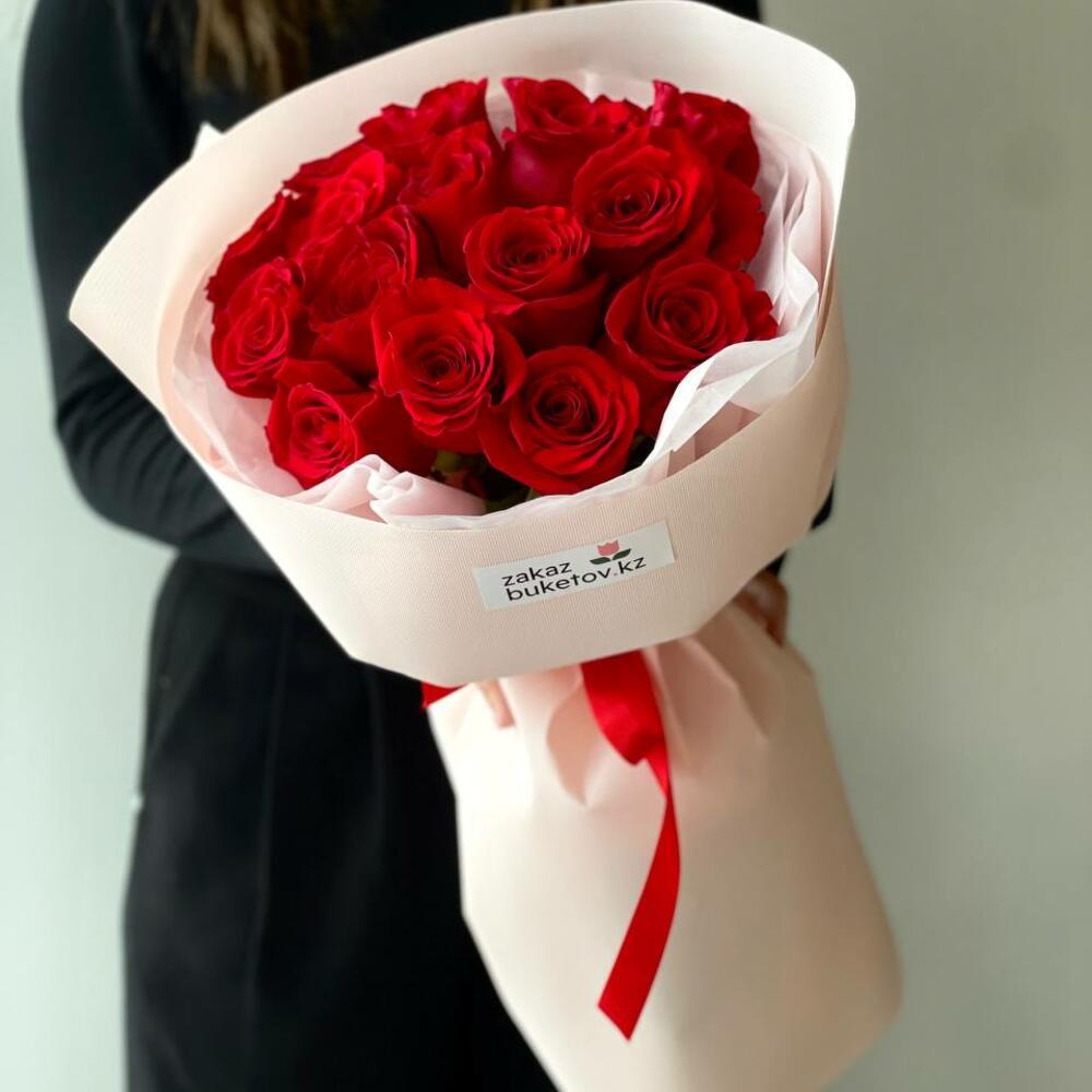 Букет из 15 голландских роз